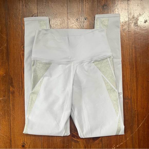 ALO YOGA Airbrush Legging - Picture 3 of 5